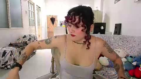 Julieta Jaguar online show from 06.15.26
