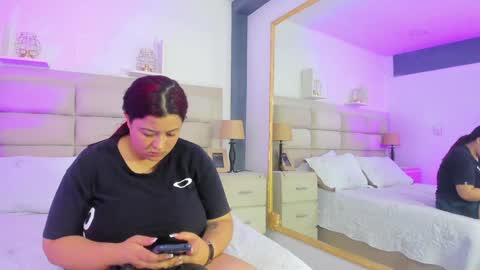 Snapshot of julietakane chatting on 12.16.24 julietakane online show from 12.16.24