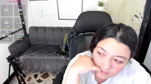 Snapshot of julietakane chatting on 09.09.25 julietakane online show from 09.09.25