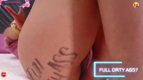 Snapshot of juliett_horny chatting on 01.10.25 juliett online show from 01.10.25