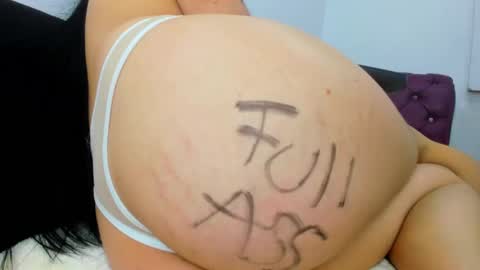 Snapshot of juliett_horny chatting on 02.27.25 juliett online show from 02.27.25