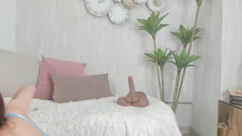 Julieta online show from 06.13.26