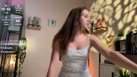 Julie online show from 03.05.25