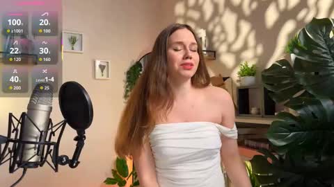 Julie online show from 03.05.26