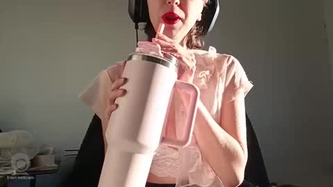 Snapshot of julietxxx03 chatting on 05.23.26 julietxxx03 online show from 05.23.26
