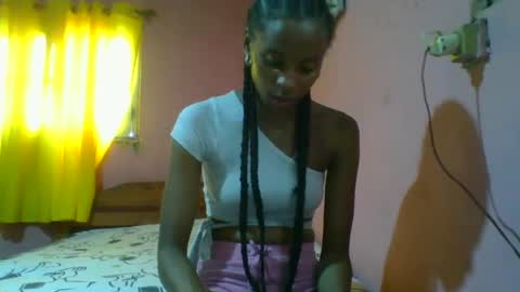 Snapshot of juliexexy chatting on 01.12.25 juliexexy online show from 01.12.25