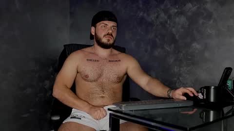 JULiUS   online show from 11.02.25