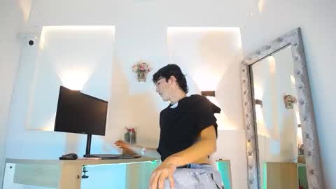 jullian online show from 05.03.26