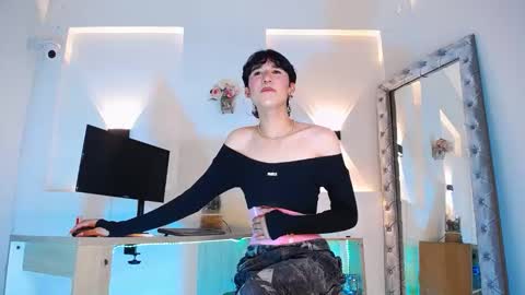 jullian online show from 05.12.26