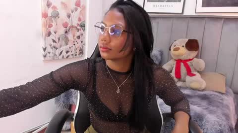 Snapshot of julsgomezz chatting on 04.06.26 julsgomezz online show from 04.06.26