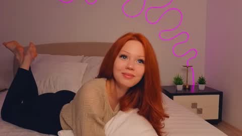 Snapshot of july_jensen chatting on 02.20.25 july_jensen online show from 02.20.25
