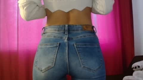 Snapshot of julyanarains chatting on 01.30.25 Julyana online show from 01.30.25