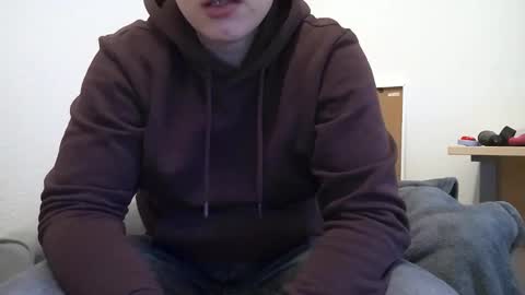 julzzy21 online show from 11.27.25