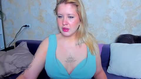 Snapshot of just_alex__ chatting on 05.21.26 Alex Alexandra online show from 05.21.26