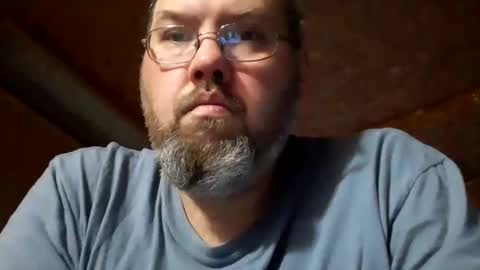 Snapshot of just_hangin_around chatting on 09.22.25 just_hangin_around online show from 09.22.25