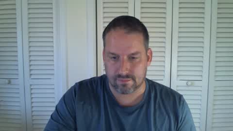 Snapshot of just_inside chatting on 10.01.25 just_inside online show from 10.01.25