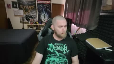 Snapshot of just_ryan88 chatting on 10.30.25 Ryan online show from 10.30.25