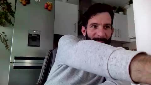 Snapshot of justin_huge chatting on 11.01.25 Justin online show from 11.01.25