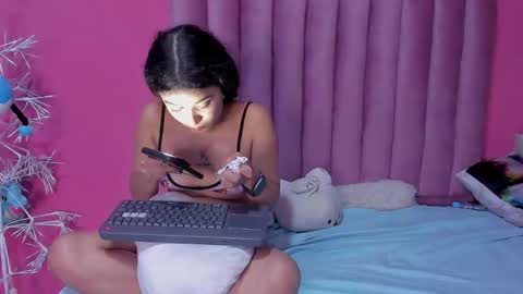 Snapshot of justin_jazmin chatting on 01.09.25 JUSTIN Y JAZMIN online show from 01.09.25