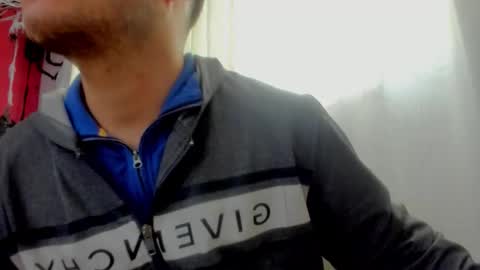 Snapshot of justin_jazmin chatting on 10.13.25 JUSTIN Y JAZMIN online show from 10.13.25