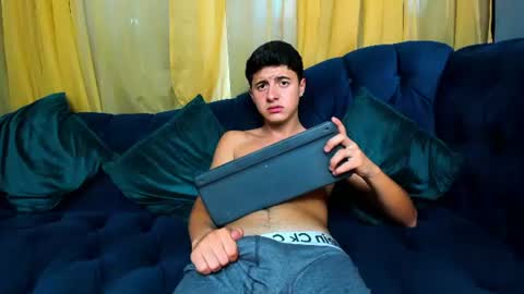 Justin Ortiz online show from 06.11.26
