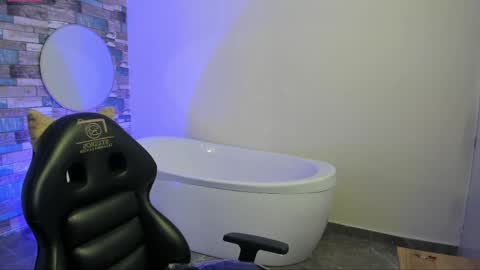  justin  online show from 04.06.26