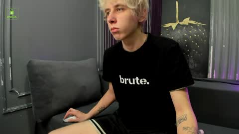 Snapshot of justinbyrd chatting on 05.16.26 justTEEN online show from 05.16.26