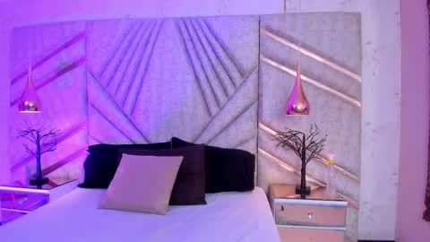 Snapshot of justineperry chatting on 03.07.26 Justine online show from 03.07.26