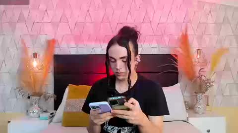 Snapshot of justineperry chatting on 03.20.26 Justine online show from 03.20.26