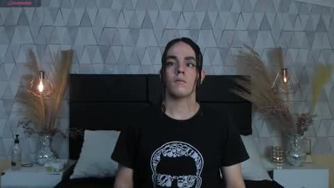 Snapshot of justineperry chatting on 03.29.26 Justine online show from 03.29.26