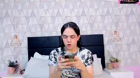 Justine online show from 04.28.26