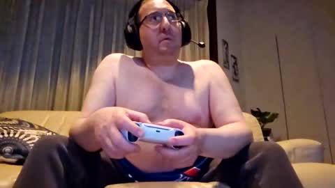 Snapshot of justinthyme2 chatting on 11.16.25 JustinThyme2 online show from 11.16.25