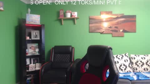 Justme online show from 12.25.24