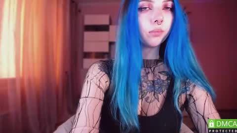 Snapshot of justmeowgirl chatting on 09.17.25 justmeowgirl online show from 09.17.25