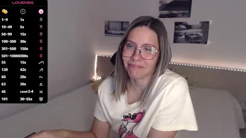 Julie online show from 11.08.25