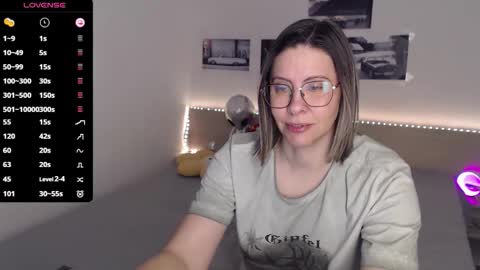 Julie online show from 02.05.26