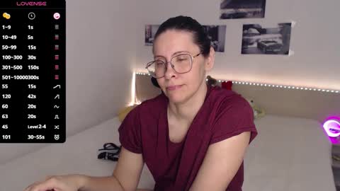 Julie online show from 04.15.26