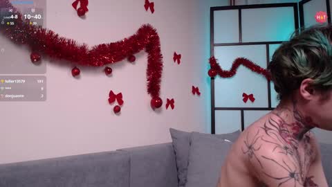 Snapshot of juuzou_kit chatting on 12.24.24 Juuzou hehim u can call me Juz online show from 12.24.24
