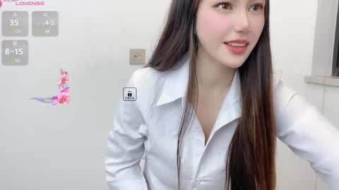 Snapshot of k1999_kimikooo chatting on 02.17.25 kooo online show from 02.17.25