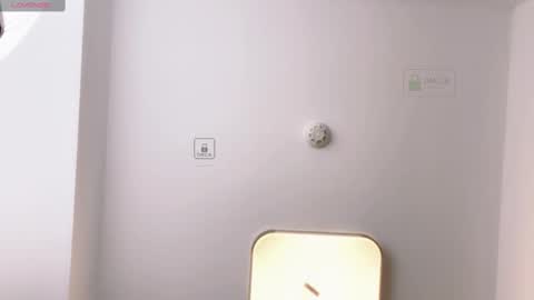 Snapshot of k1999_kimikooo chatting on 02.19.25 kooo online show from 02.19.25