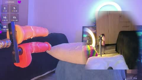  Karolin  online show from 09.23.25