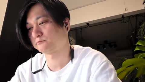 KI e697a5e69cac online show from 05.08.26