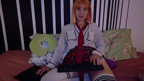 Snapshot of kad_kad chatting on 03.11.25 Kanela online show from 03.11.25