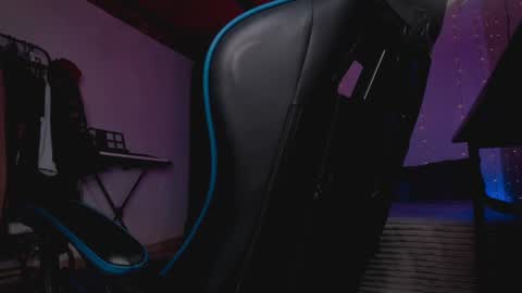 Snapshot of kael_owens chatting on 11.09.25 Kael Owens online show from 11.09.25