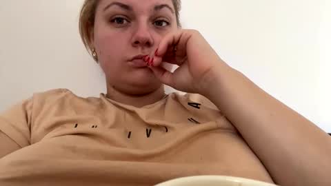 Kaelia and Daniel online show from 10.05.25