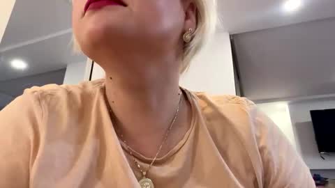 Kaelia and Daniel online show from 10.21.25