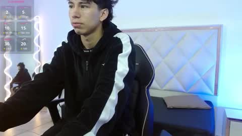 Snapshot of kaelwolf_tay chatting on 11.02.25 kaelwolf online show from 11.02.25