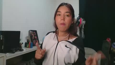 Snapshot of kahelipurple chatting on 10.23.25 KAHELIINDEPENDENT MODEL online show from 10.23.25