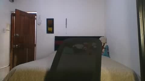 Snapshot of kahelipurple chatting on 12.04.25 KAHELIINDEPENDENT MODEL online show from 12.04.25