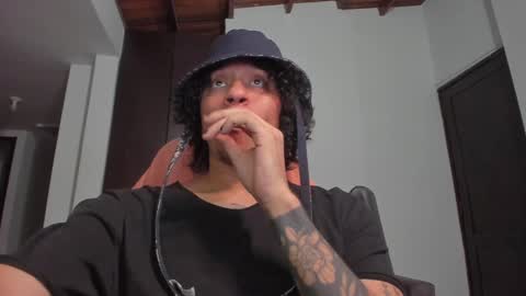 kai_herectix online show from 01.06.25